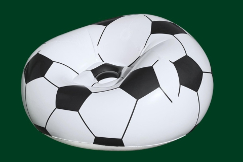 Aufblasbarer Sessel im Fußball Look
